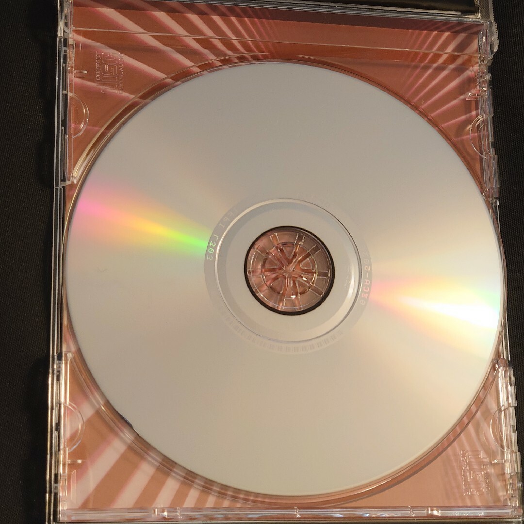 A．I．R 愛内里菜 中古 CD 発売時パッケージ エンタメ/ホビーのCD(ポップス/ロック(邦楽))の商品写真
