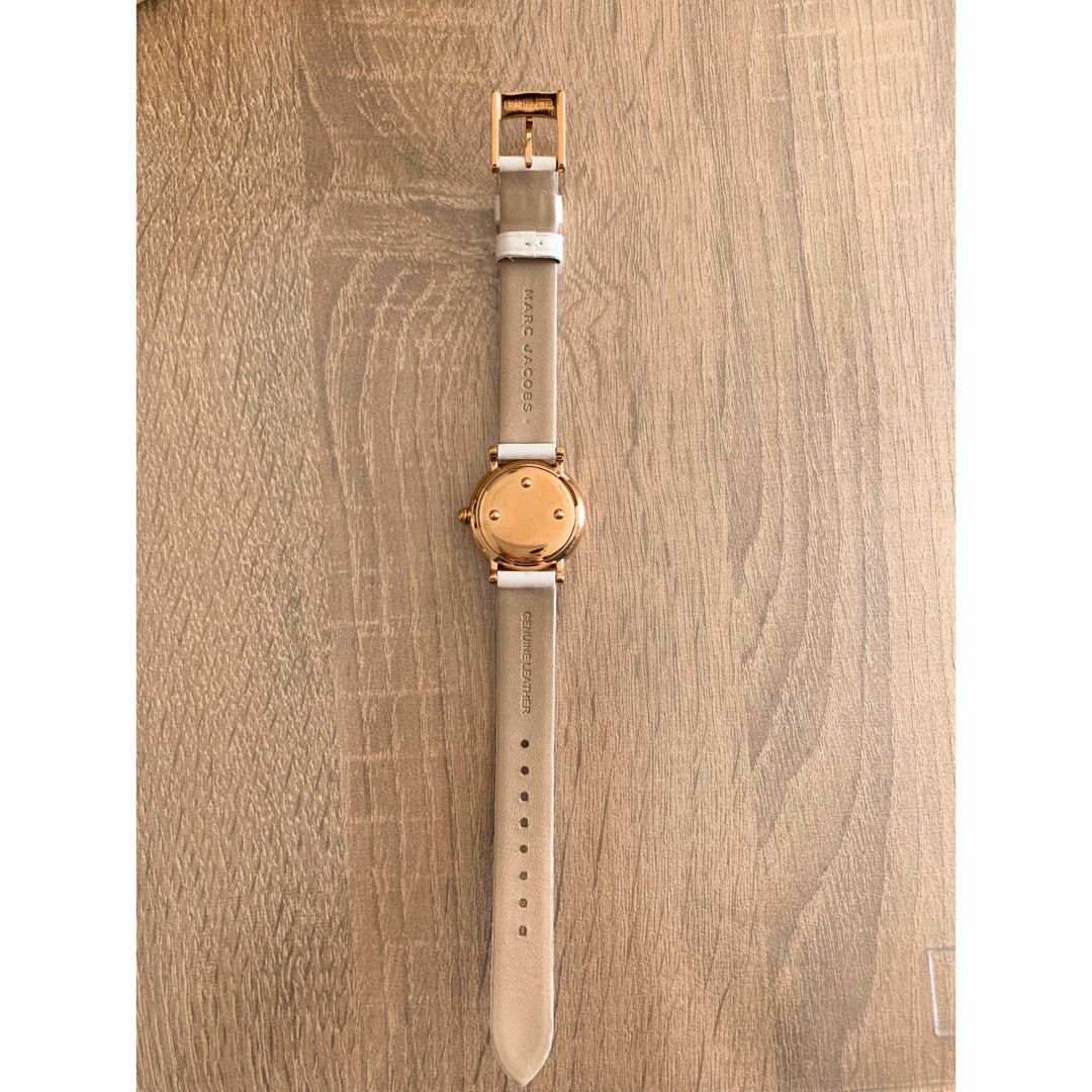 MARC JACOBS(マークジェイコブス)のMARC JACOBS マークジェイコブス　腕時計  箱・説明書付き　白ホワイト レディースのファッション小物(腕時計)の商品写真