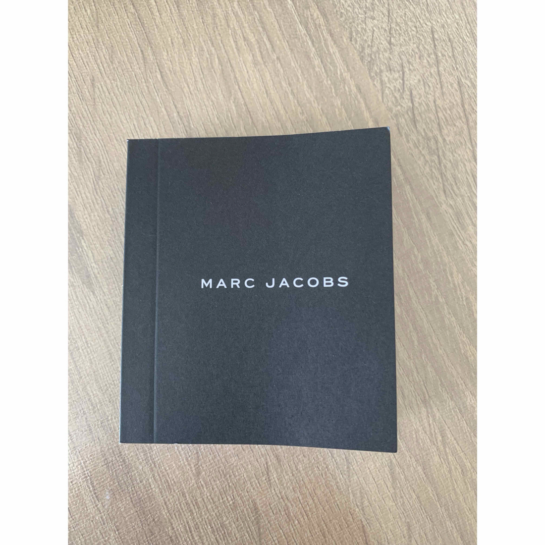 MARC JACOBS(マークジェイコブス)のMARC JACOBS マークジェイコブス　腕時計  箱・説明書付き　白ホワイト レディースのファッション小物(腕時計)の商品写真