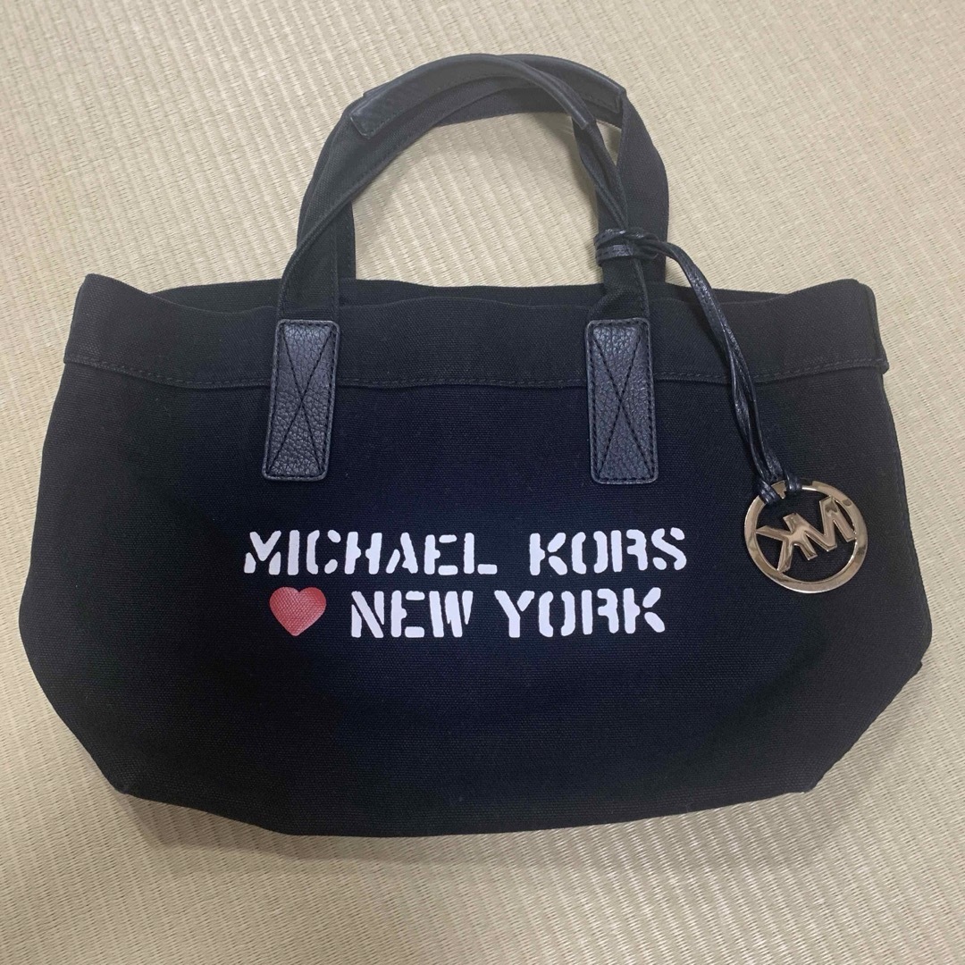 Michael Kors(マイケルコース)のGW値下げ！MICHAELKORSキャンバストートバッグ レディースのバッグ(トートバッグ)の商品写真