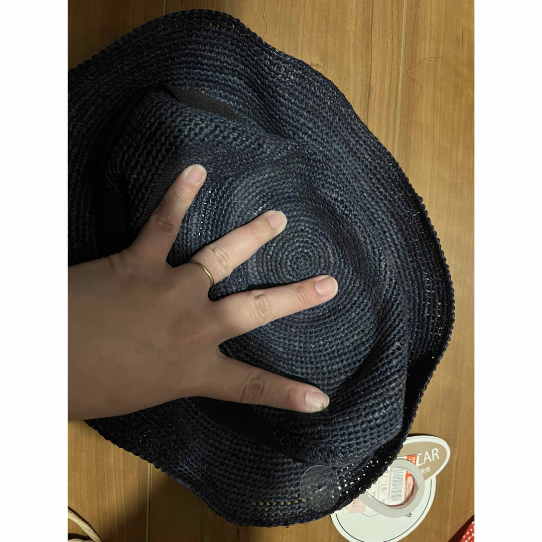 しまむら(シマムラ)の中折れラフィアハット　ネイビー　タグ付き　新品未使用　男女兼用 メンズの帽子(ハット)の商品写真