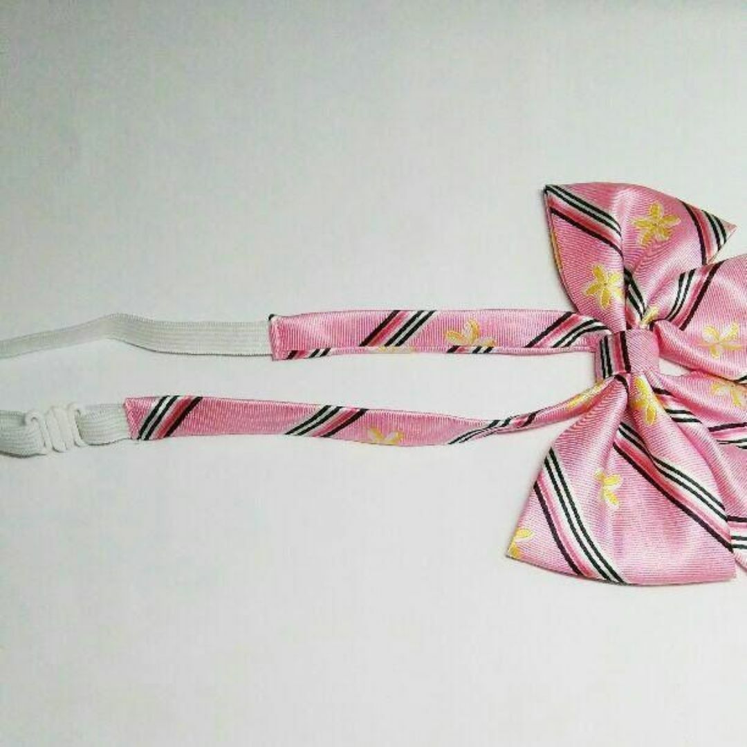 スクールリボン　ピンク　花柄 エンタメ/ホビーのコスプレ(小道具)の商品写真
