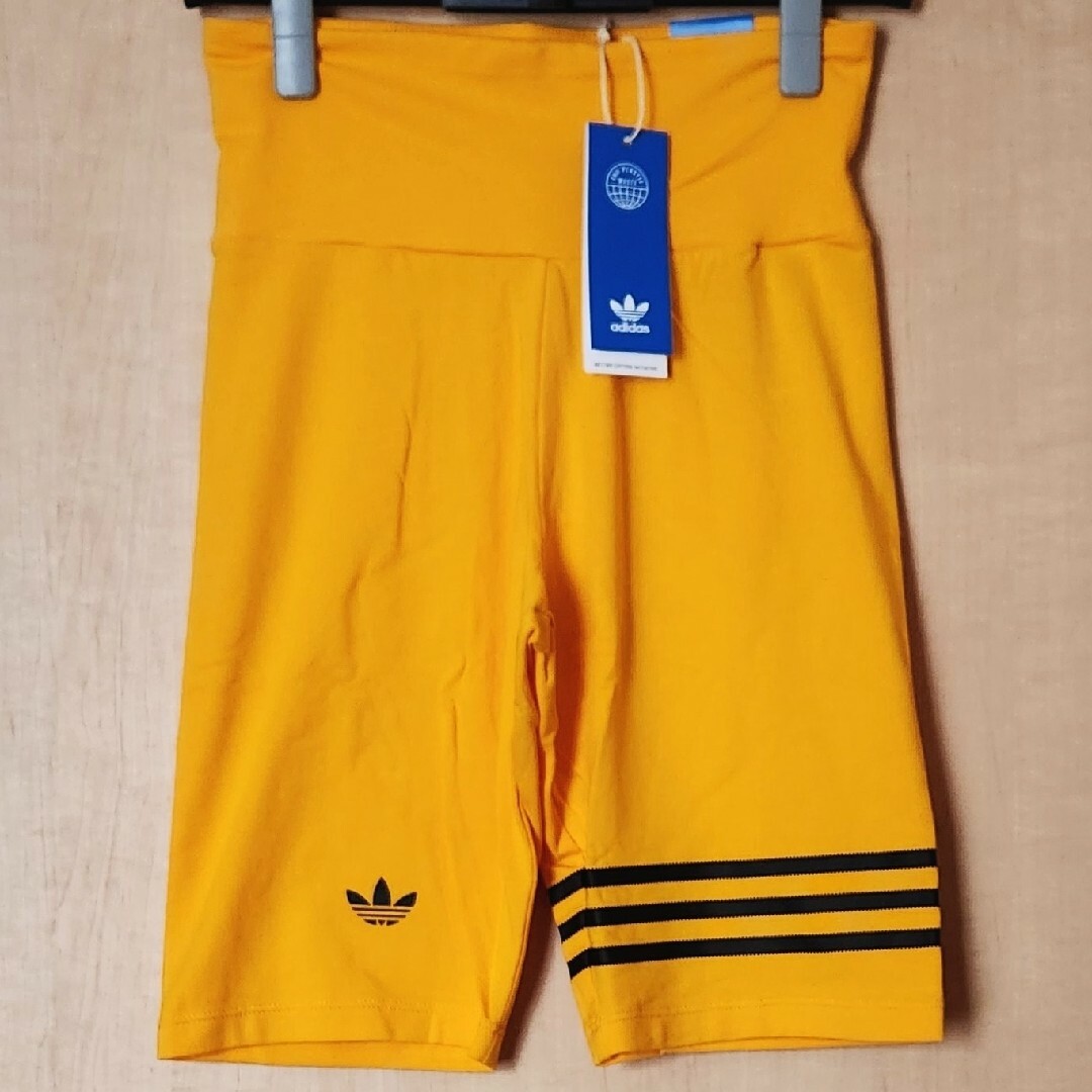 Originals（adidas）(オリジナルス)のアディダス オリジナルス アディカラー バイク レギンス 新品 紙タグ付き レディースのレッグウェア(レギンス/スパッツ)の商品写真