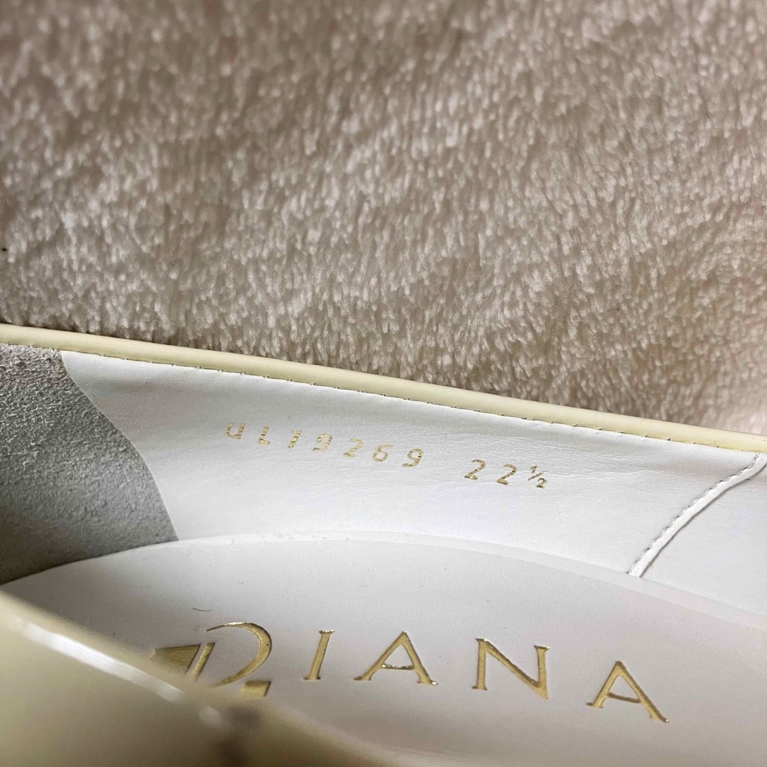 DIANA(ダイアナ)の✨美品 DIANA ラウンドトゥ エ レディースの靴/シューズ(ハイヒール/パンプス)の商品写真