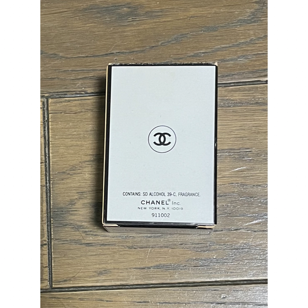 CHANEL(シャネル)のCHANEL シャネル　香水  パルファム　N°19 PARFUM 15ML コスメ/美容の香水(香水(女性用))の商品写真