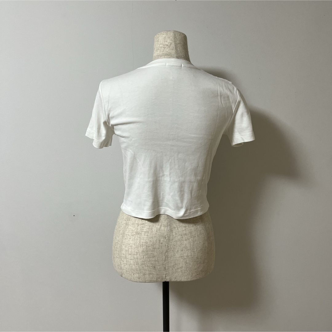 GU(ジーユー)の【GU】レディース　古着　シャツ　ブラウス　カットソー　ホワイト　無地 レディースのトップス(Tシャツ(半袖/袖なし))の商品写真