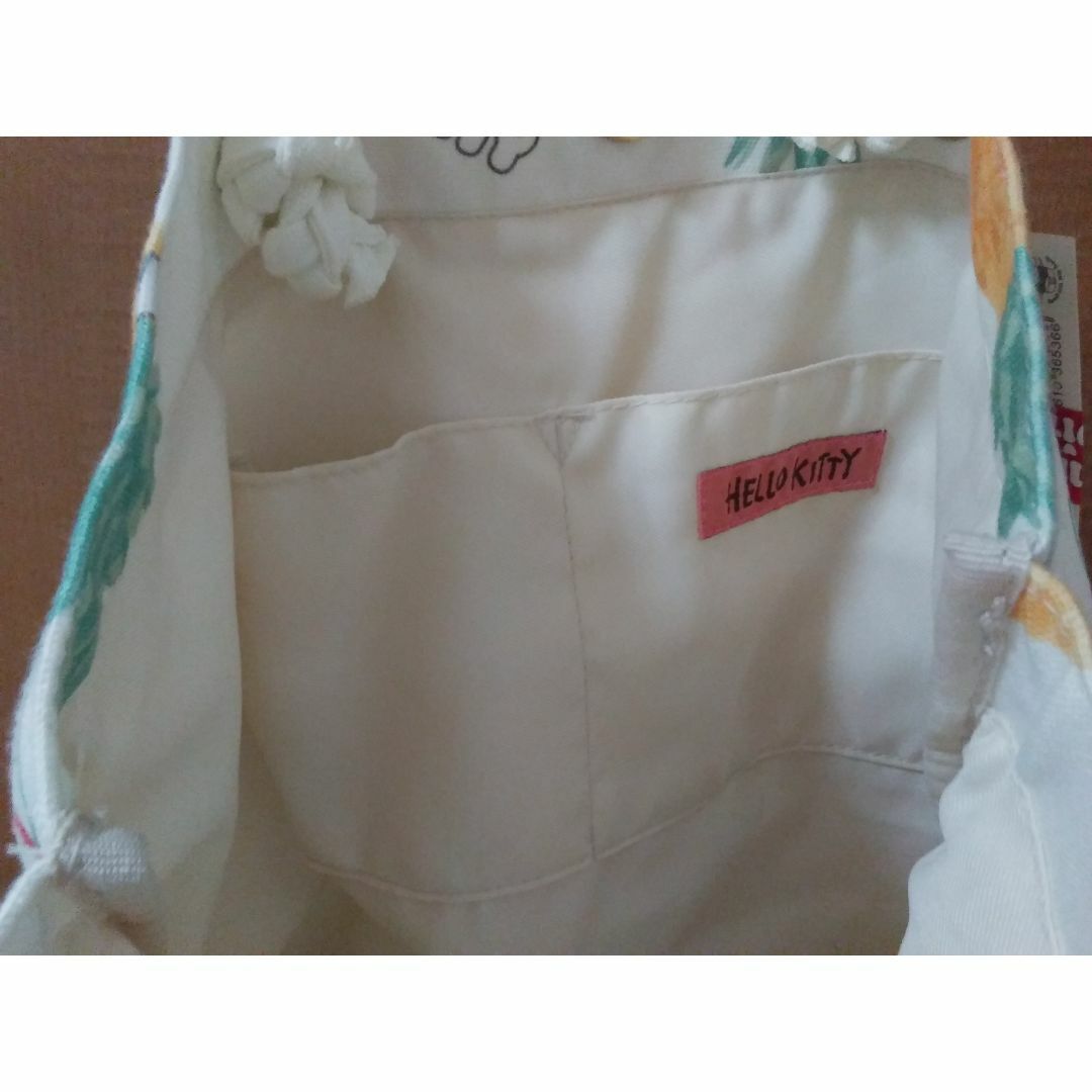 サンリオ(サンリオ)のキティ　トートバッグ レディースのバッグ(トートバッグ)の商品写真