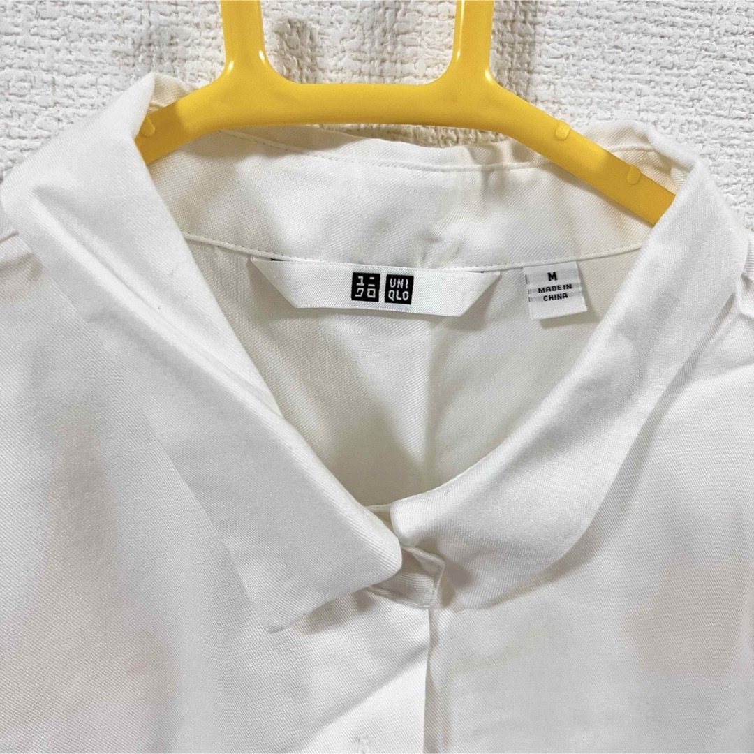 UNIQLO(ユニクロ)のユニクロ Yシャツ　M 白 無地　ホワイト　スーツ　オフィスカジュアル レディースのトップス(シャツ/ブラウス(長袖/七分))の商品写真