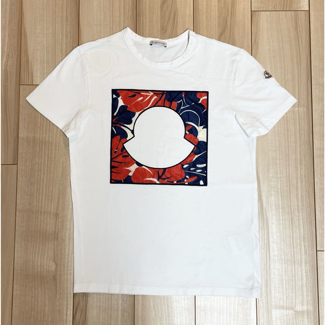 MONCLER(モンクレール)の［極美品］モンクレール　ロゴ　Tシャツ　ホワイト　M メンズのトップス(Tシャツ/カットソー(半袖/袖なし))の商品写真