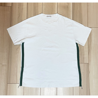 モンクレール(MONCLER)の［極美品］モンクレール　サイドラインTシャツ　ホワイト　M(Tシャツ/カットソー(半袖/袖なし))