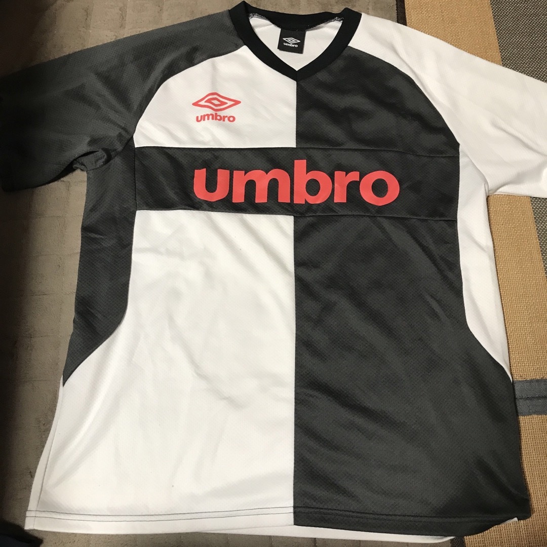UMBRO(アンブロ)のシャツ メンズのトップス(シャツ)の商品写真