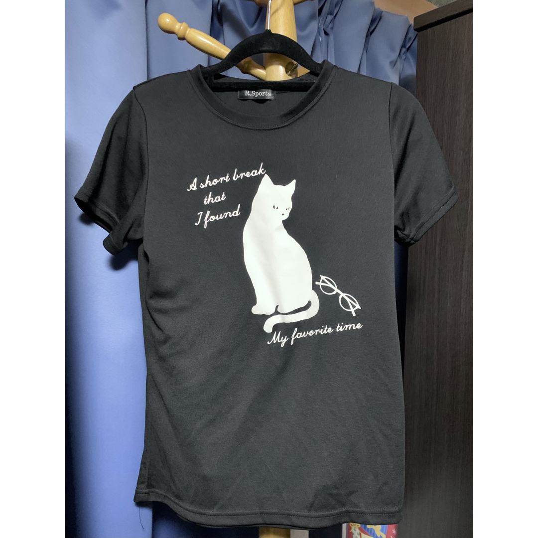 Tシャツ カットソー 黒 ブラック M 半袖 猫 レディースのトップス(Tシャツ(半袖/袖なし))の商品写真