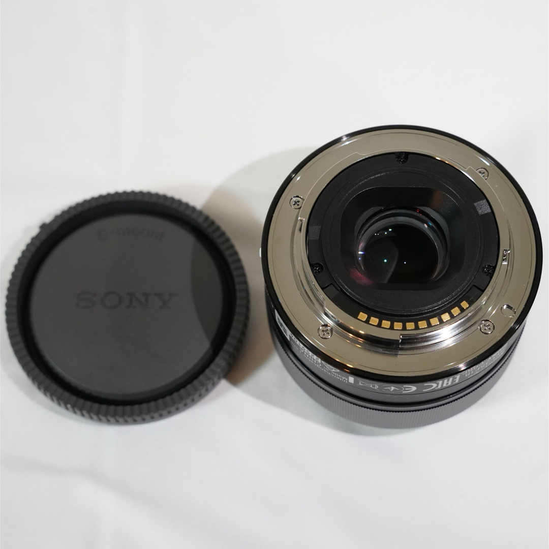 SONY(ソニー)のM.K fam様専用　SONY  α6400 E 35mm F1.8 OSS スマホ/家電/カメラのカメラ(ミラーレス一眼)の商品写真