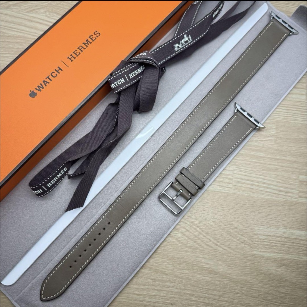 Apple(アップル)の1353 アップルウォッチ　HERMES Apple Watch エトゥープ メンズの時計(腕時計(デジタル))の商品写真