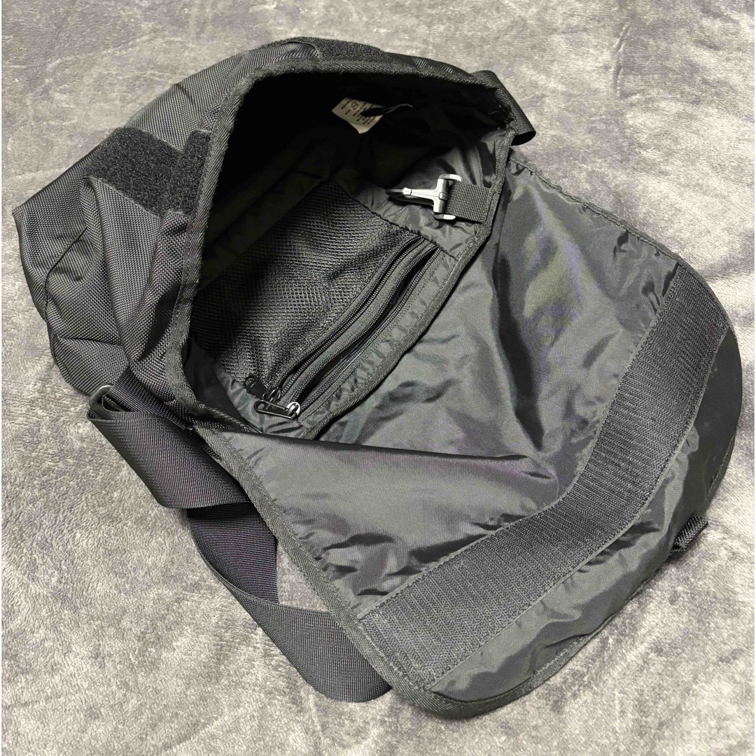 NEW ERA(ニューエラー)のNEWERA ニューエラ　ショルダーバック　 メンズのバッグ(ショルダーバッグ)の商品写真