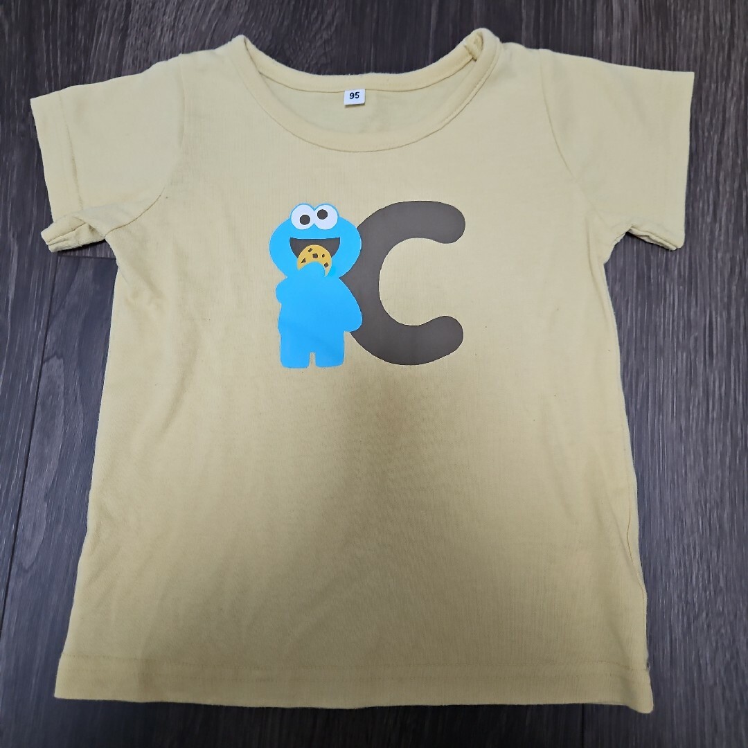 SESAME STREET(セサミストリート)のクッキーモンスター 半袖 Tシャツ 黄色 95サイズ キッズ/ベビー/マタニティのキッズ服女の子用(90cm~)(Tシャツ/カットソー)の商品写真