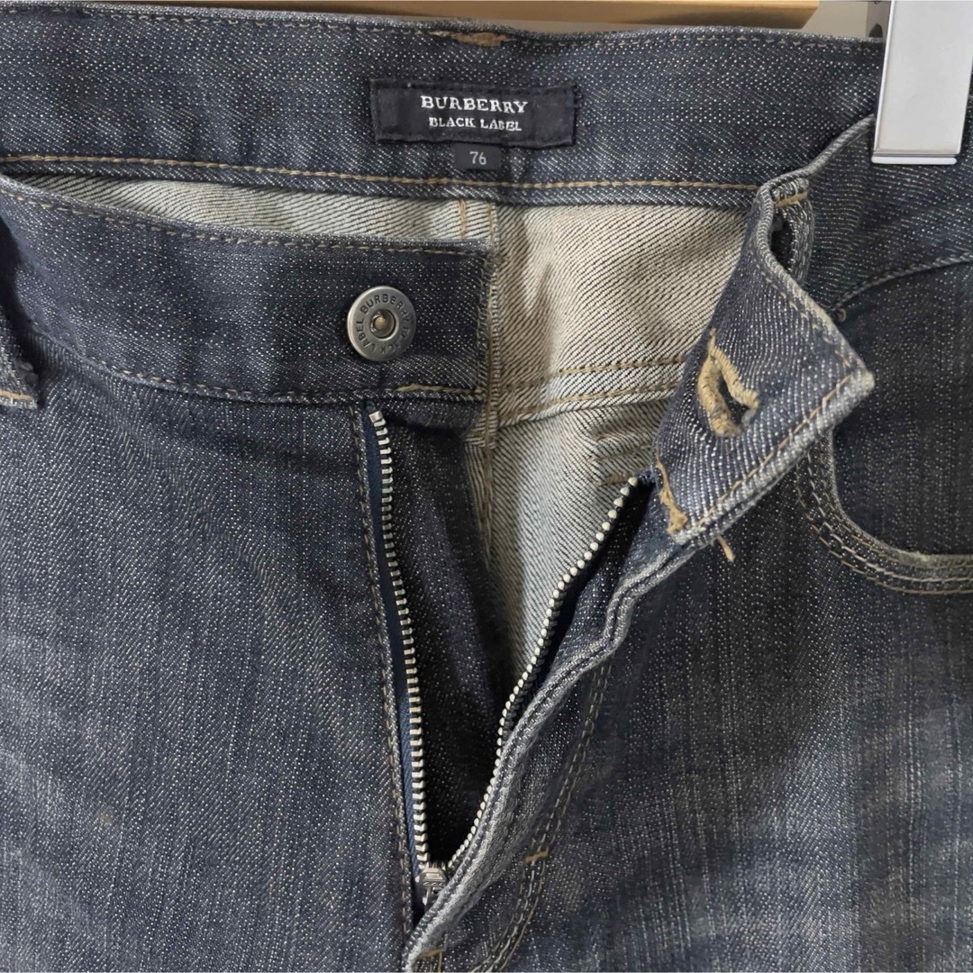 BURBERRY BLUE LABEL(バーバリーブルーレーベル)のBURBERRY BLACK LABEL BMS04-706-28無地サイズ76 メンズのパンツ(デニム/ジーンズ)の商品写真