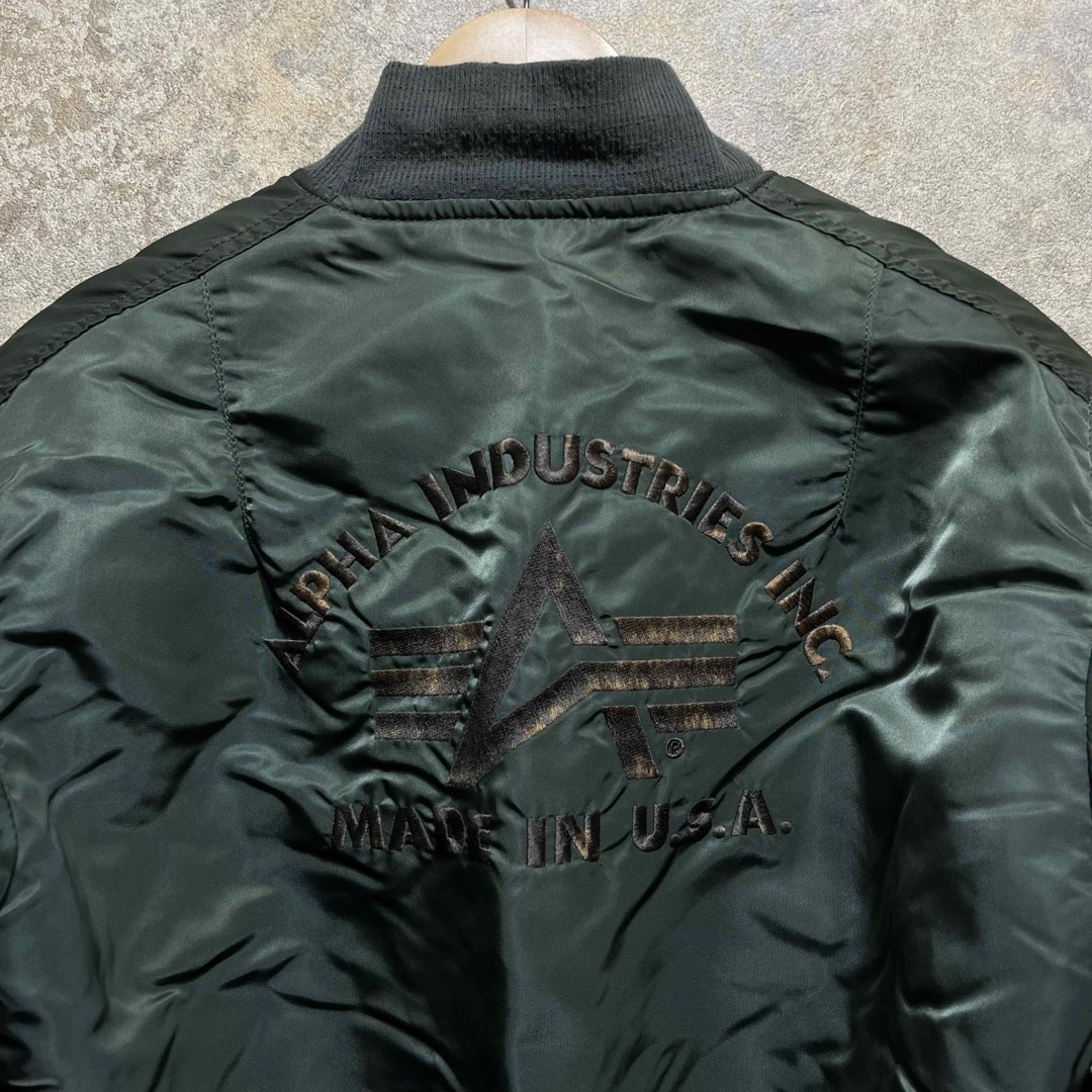 ALPHA INDUSTRIES - USA製 ALPHA INDUSTRIES フライトジャケット ALPHA INDUSTRIES - USA製 ALPHA INDUSTRIES フライトジャケット