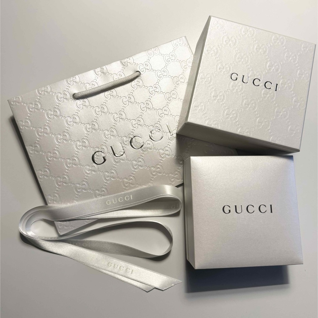 Gucci(グッチ)のGUCCI グッチ ショッパー 紙袋・空箱・リボン セット ホワイト  GG柄 レディースのバッグ(ショップ袋)の商品写真