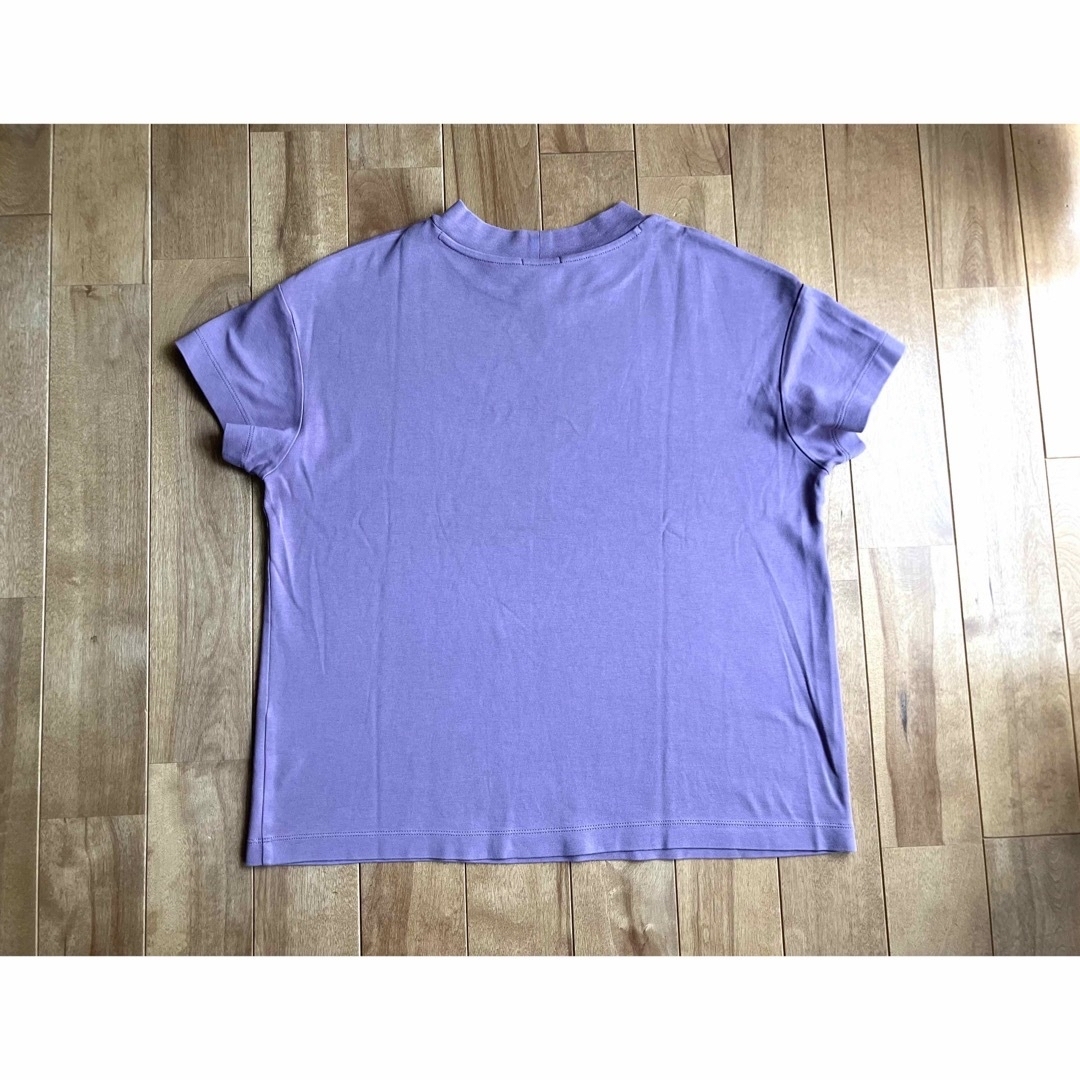 GU(ジーユー)の【Ladies'】 GU モーブ 半袖 Tシャツ 美品 レディースのトップス(Tシャツ(半袖/袖なし))の商品写真