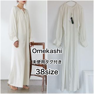 オメカシ(Omekashi)の未使用タグ付き　omekashi　38　オフ白　シャーリングネックオールインワン(オールインワン)