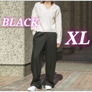 ユニクロC　タックワイドストレートパンツ　ブラック　XLサイズ　UNIQLOC(カジュアルパンツ)