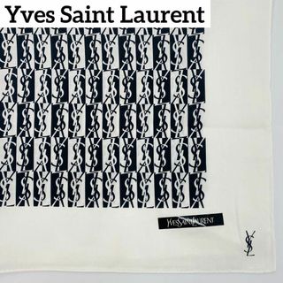 イヴサンローラン(Yves Saint Laurent)の美品 ★Yves Saint Laurent★ ハンカチ 大判 ロゴ ホワイト(ハンカチ)