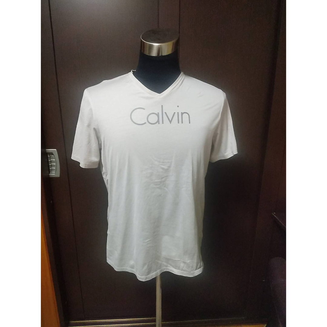 Calvin Klein(カルバンクライン)のカルバンクライン Tシャツ アイボリー XLサイズ メンズのトップス(Tシャツ/カットソー(半袖/袖なし))の商品写真