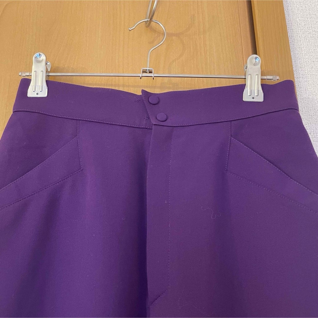 古着　テーパードパンツ　紫 レディースのパンツ(カジュアルパンツ)の商品写真
