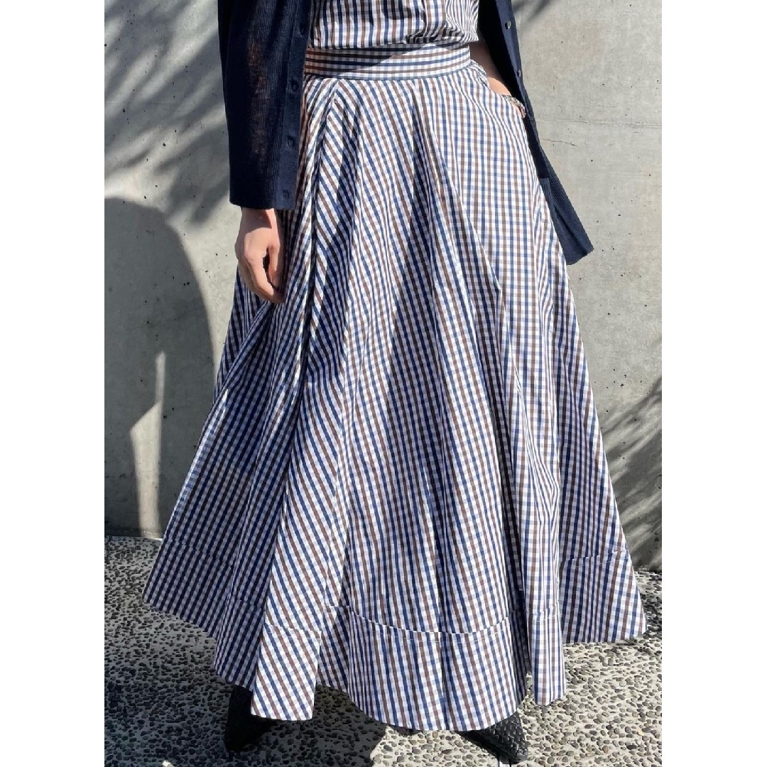 MADISONBLUE(マディソンブルー)の〚新品〛マディソンブルー TUCK CIRCULAR SK M.GINGHAM レディースのスカート(ロングスカート)の商品写真