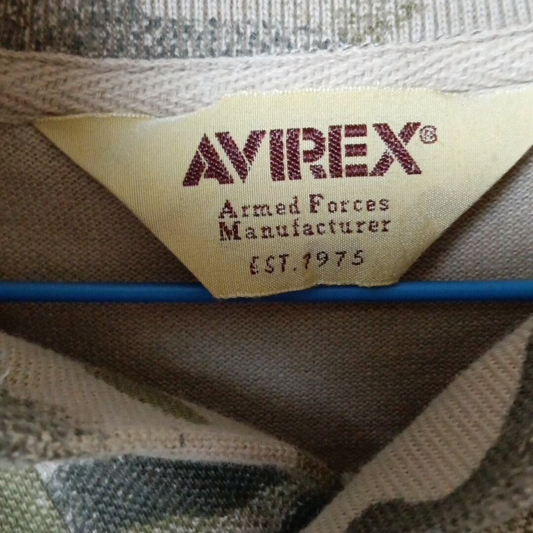 AVIREX(アヴィレックス)の【美品】AVIREX ポロシャツ　メンズ　アメリカン　大人　迷彩 メンズのトップス(ポロシャツ)の商品写真