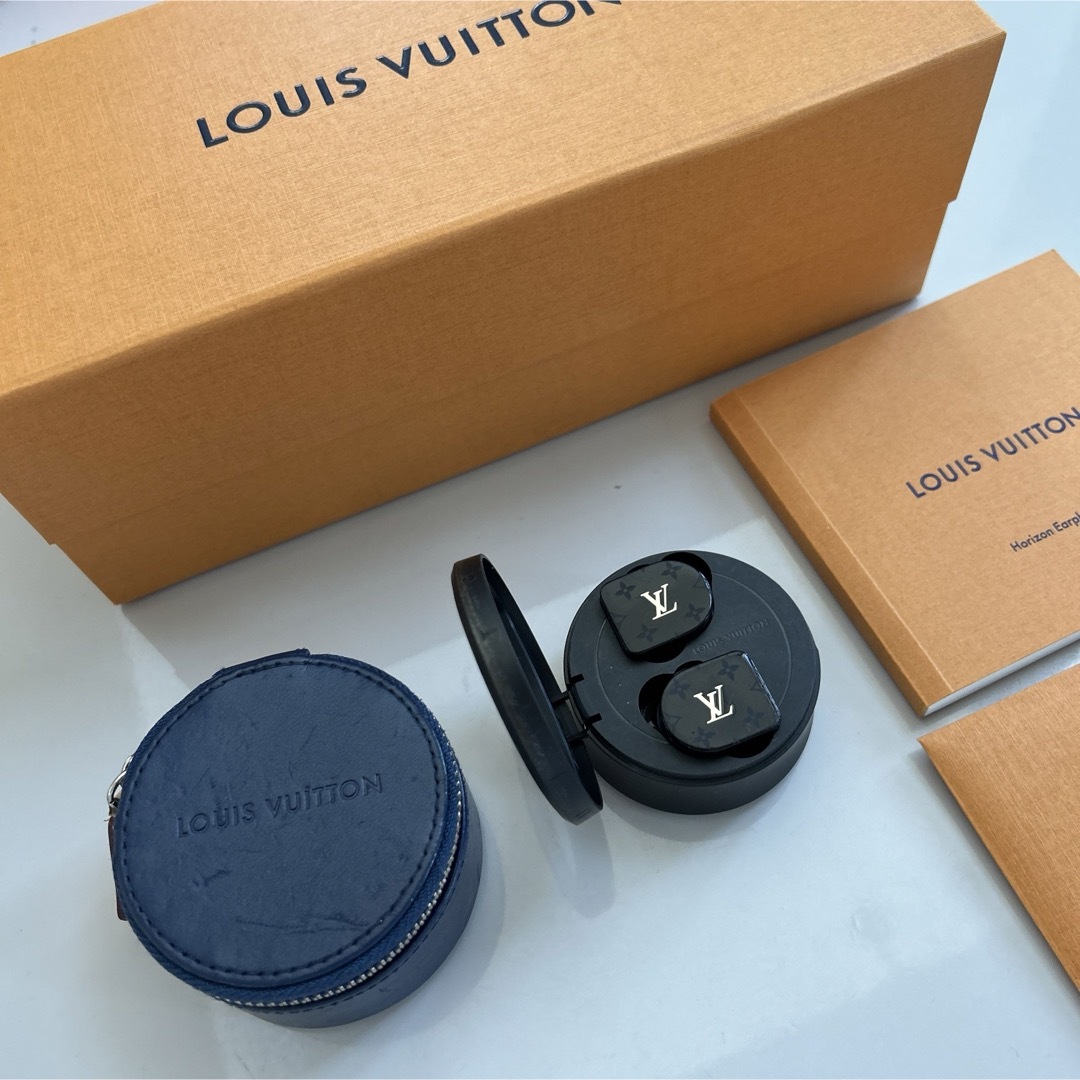 LOUIS VUITTON(ルイヴィトン)のLouis Vuitton ルイヴィトン  イヤホン スマホ/家電/カメラのオーディオ機器(ヘッドフォン/イヤフォン)の商品写真