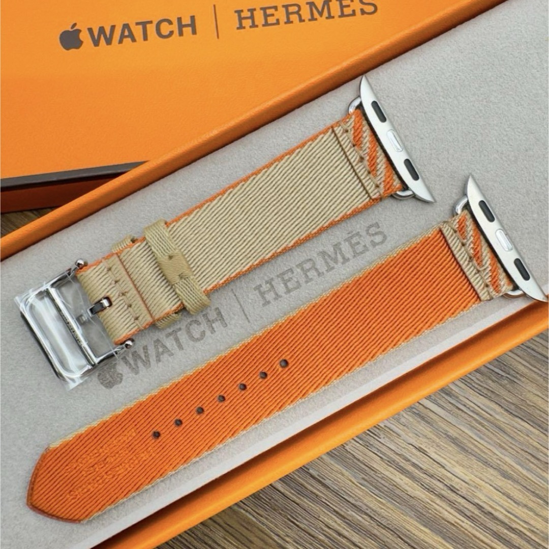 Apple(アップル)の1452 Apple Watch エルメス　オレンジ　ジャンピング　HERMES レディースのファッション小物(腕時計)の商品写真