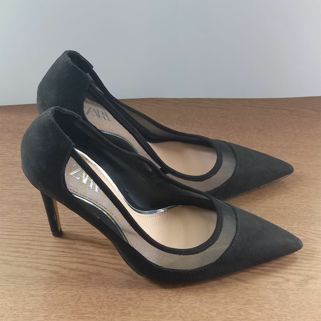 ZARA(ザラ)のZARA メッシュハイヒール ポインテッドトゥ 23.5cm ヒール10cm 黒 レディースの靴/シューズ(ハイヒール/パンプス)の商品写真