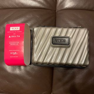 トゥミ(TUMI)のデルタ航空 DELTA アメニティキット TUMI mini case ビジネス(ポーチ)