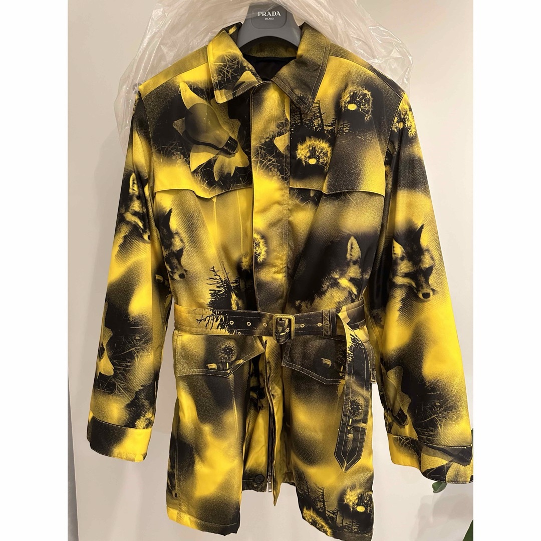 PRADA(プラダ)のPRADA  RE-NYLON PRINTED PARKA リナイロン　 メンズのジャケット/アウター(ナイロンジャケット)の商品写真