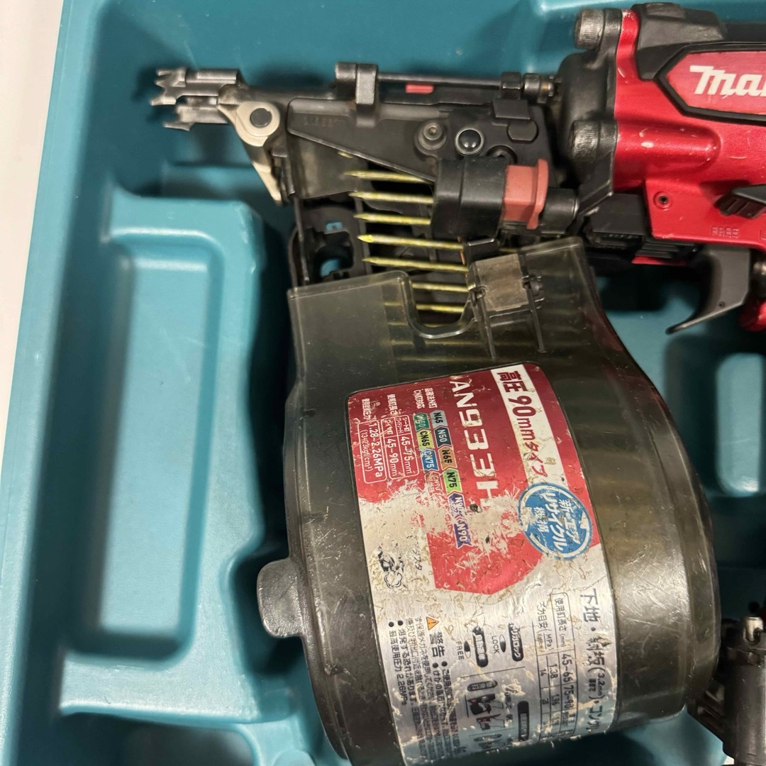高圧 動作確認済み makita マキタ 高圧エア釘打機 AN933H 高圧 動作確認済み makita マキタ 高圧エア釘打機 AN933H