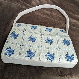 an another angelus - レトロ　タイル刺繍がま口バッグ