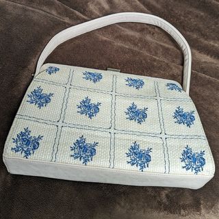 レトロ　タイル刺繍がま口バッグ