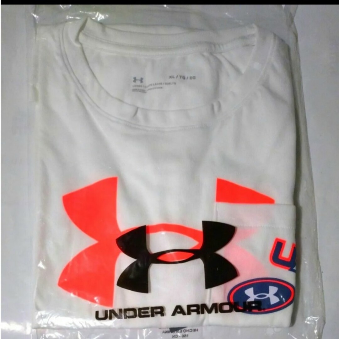 UNDER ARMOUR(アンダーアーマー)のUNDER ARMOUR Tシャツ レディース XL ホワイト アンダーアーマー レディースのトップス(Tシャツ(半袖/袖なし))の商品写真