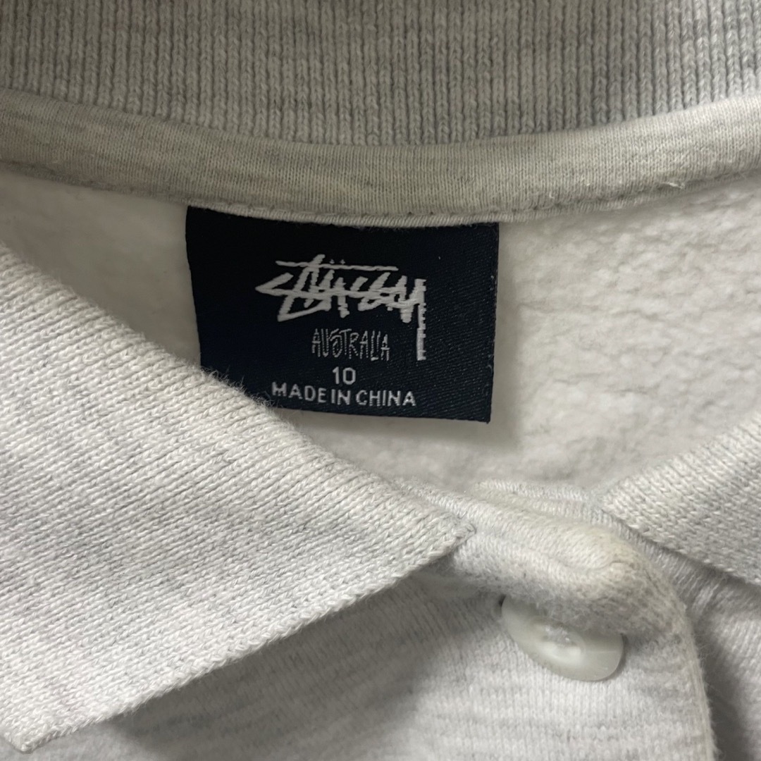 STUSSY(ステューシー)のSTUSSY Australia クロップドトレーナー  レディースのトップス(トレーナー/スウェット)の商品写真