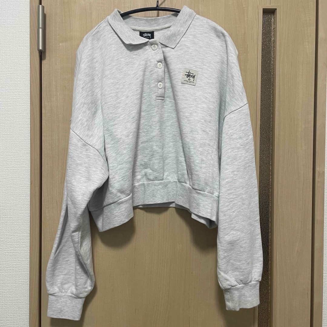 STUSSY(ステューシー)のSTUSSY Australia クロップドトレーナー  レディースのトップス(トレーナー/スウェット)の商品写真