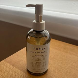 THREE - THREE ハンド＆アーム ウォッシュ AC 250ml