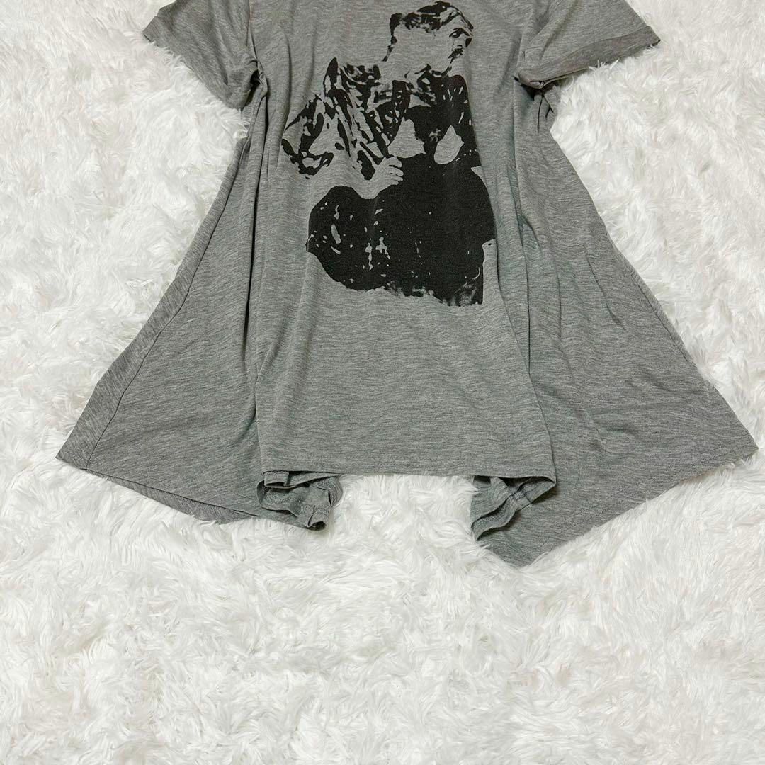 【美品】変形フレアワンピース　Aライン　ポケットあり　プリント レディースのトップス(Tシャツ(半袖/袖なし))の商品写真