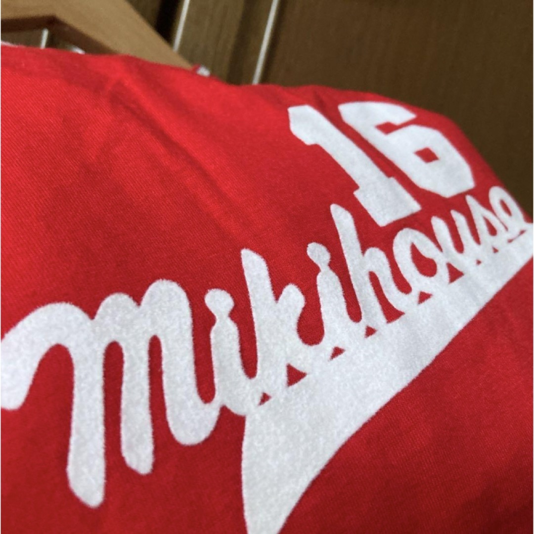 mikihouse(ミキハウス)の新品！ミキハウス　半袖　シャツ　Tシャツ　野球　ロゴ　赤　夏　希少　ファミリア キッズ/ベビー/マタニティのキッズ服男の子用(90cm~)(Tシャツ/カットソー)の商品写真