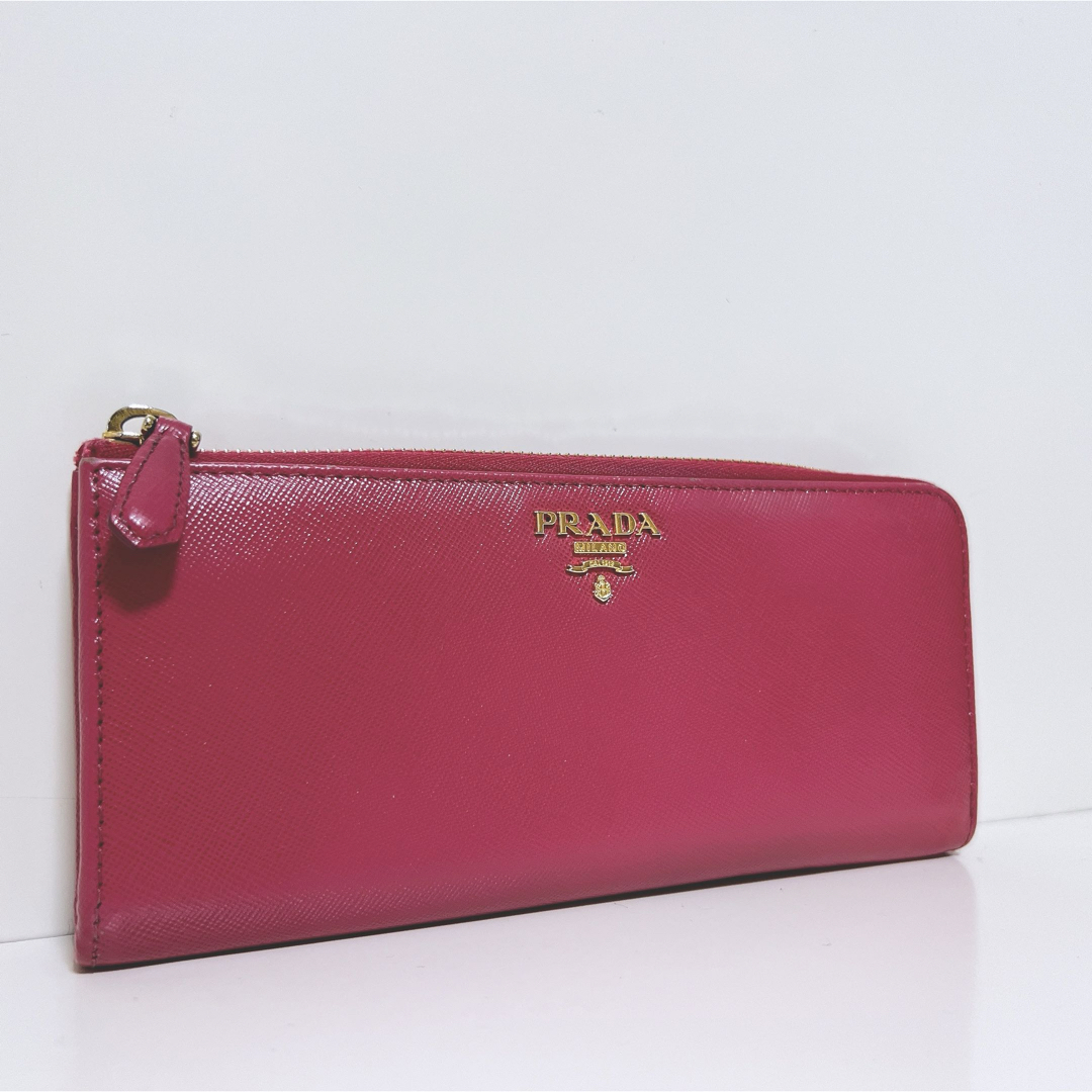 PRADA(プラダ)の☆美品☆送料無料☆PRADAプラダレザーL字ファスナー長財布☆ レディースのファッション小物(財布)の商品写真