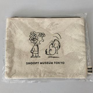 スヌーピー(SNOOPY)のスヌーピーミュージアム 限定 フラットポーチ(ポーチ)