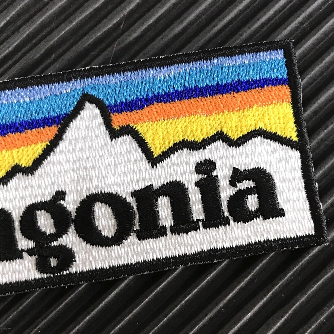 patagonia(パタゴニア)のパタゴニア PATAGONIA "SUNSET" ロゴ アイロンワッペン -43 メンズの帽子(その他)の商品写真