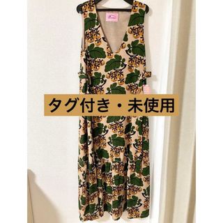 peu pres - 新品・未使用　●ミニトマトプリント ノースリワンピ　peu pres