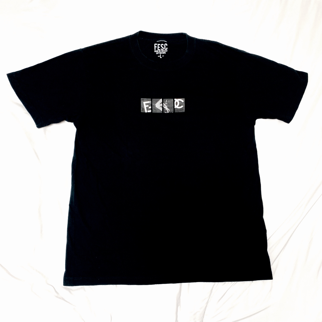 FESC ブラック　Tシャツ メンズのトップス(Tシャツ/カットソー(半袖/袖なし))の商品写真